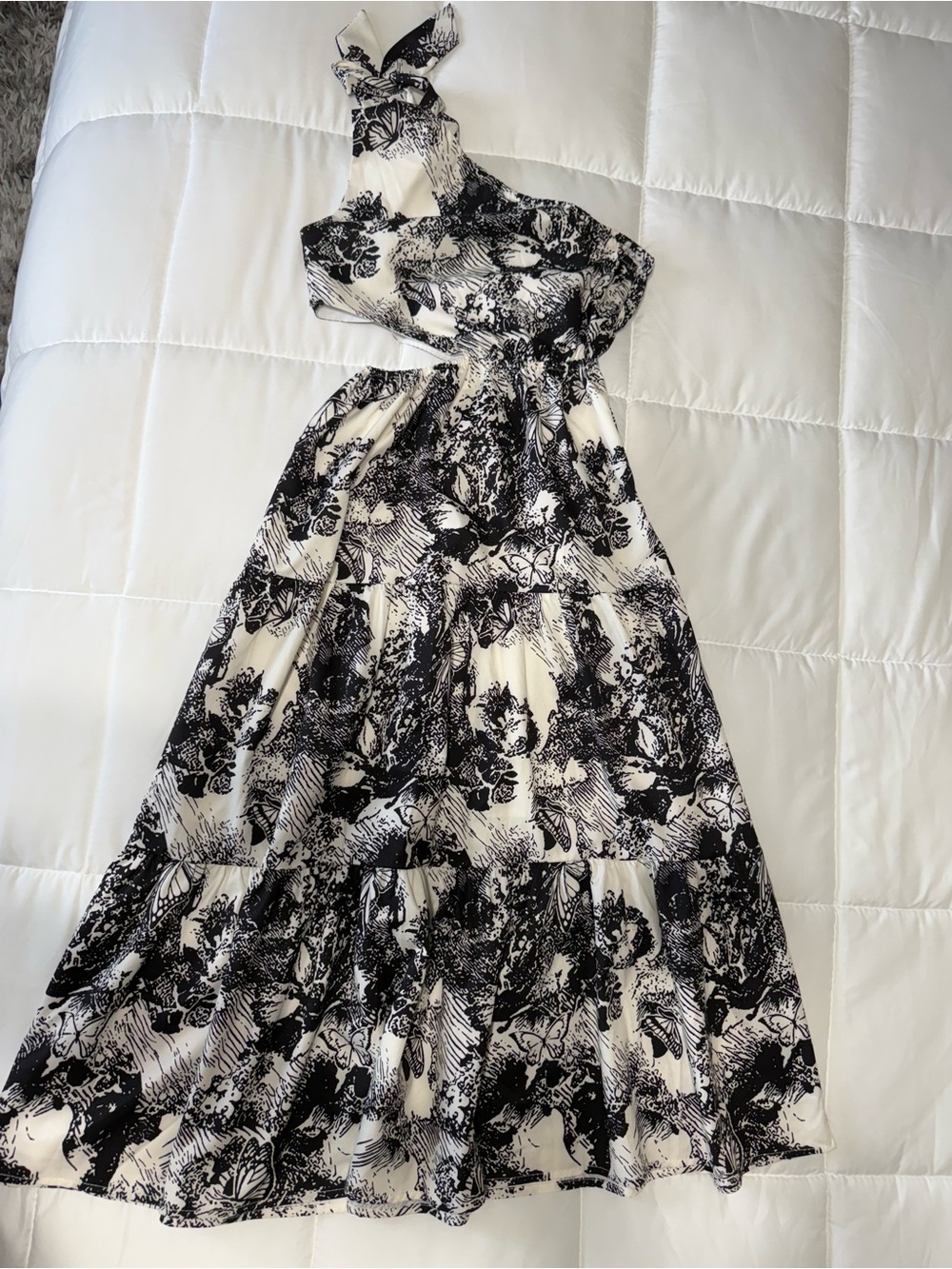 Black & White Floral Halter Maxi Dress